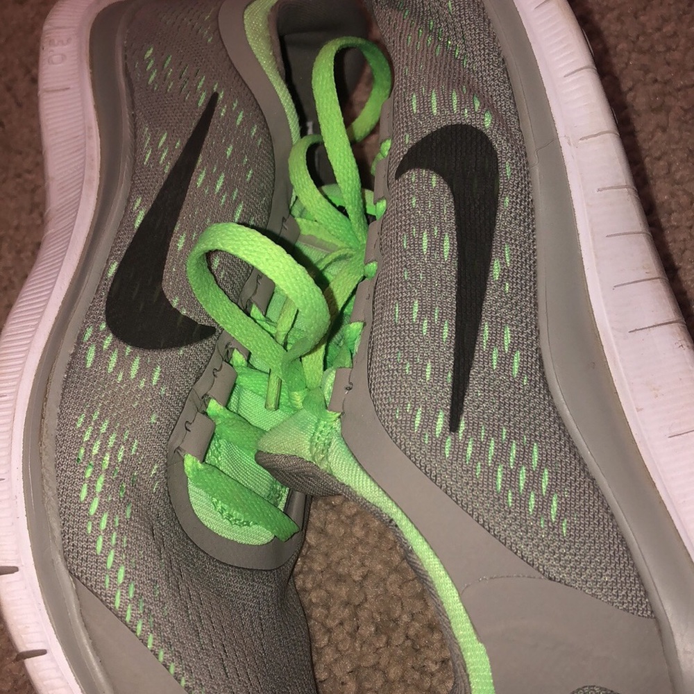 Nike shoes great condition! 😍